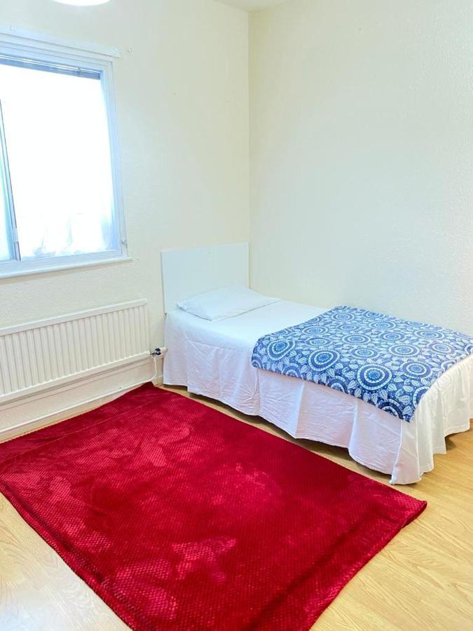 Single Room - Kings Cross, Female Only,, Guest Rooms Londra Exterior foto